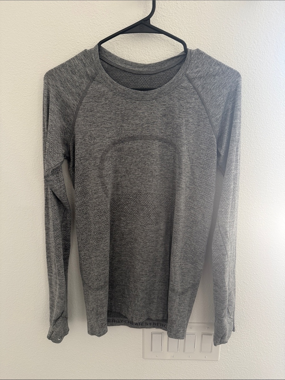 Lululemon Heather Gray Swiftly Long Sleeve Top with thumb holes